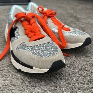 White raven Ascot and Hart New without tags